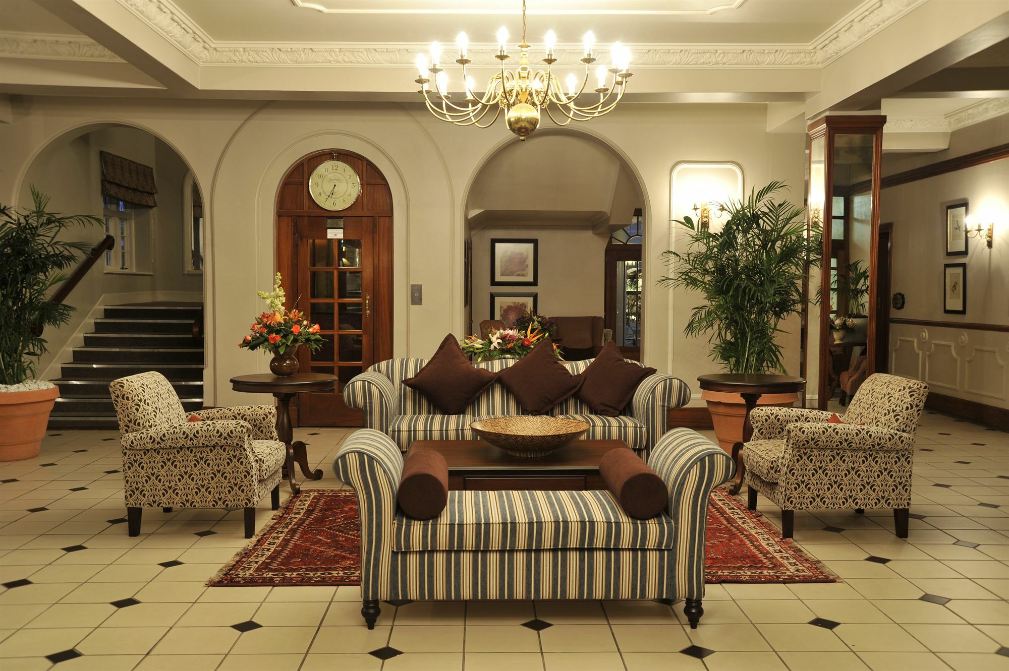 Imperial Hotel By Misty Blue Hotels Питермарицбург Экстерьер фото